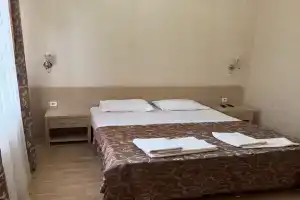 Четырёхместный номер Двухкомнатный семейный без балкона, Кабардинка