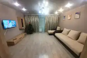 Уютная квартира в центре поселка с видом на горы