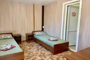 Двухместный номер с 2 отдельными кроватями Двухместный с двумя кроватями и вентилятором, Архипо-Осиповка