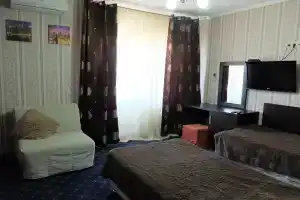 Комната, Адлер