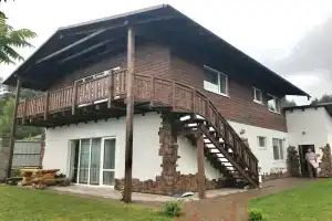 Дом с видом на озеро Нарочь