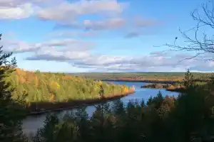 Уютная квартира в лесном посёлке в 64 километрах от Мурманска