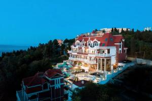 Отель «Гранатовое поместье», Алушта