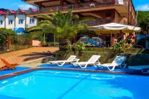 Гостевой дом «Корона» на Школьной, Адлер