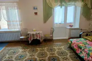 Уютная квартира недалеко от Реф-Арены, Рефтинский