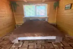 Двухместный номер, Ая