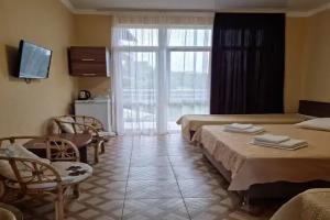 Четырёхместный номер стандарт, Лоо