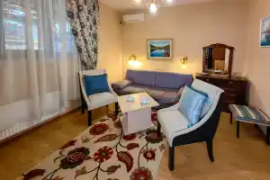 Комната, Красная Поляна