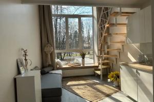 Двухуровневый апартамент Причал 13 с окном в парк