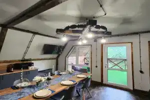 Уютный коттедж в живописной горной долине