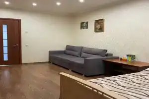 Уютная квартира недалеко от ГриНН, Орел