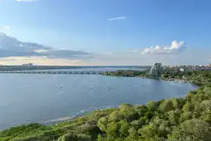 Панорамные апартаменты c невеpoятным видoм нa вoду и город, Воронеж