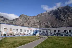 Гостиница «Магистраль», Чми