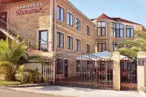 Отель «Восток», Адлер