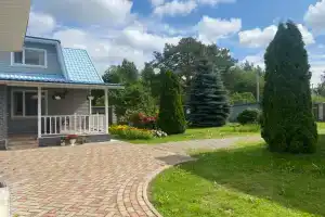 Уютный дом с баней