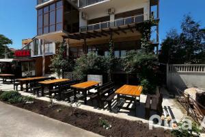 Гостиница «Hakuna Matata», Саки