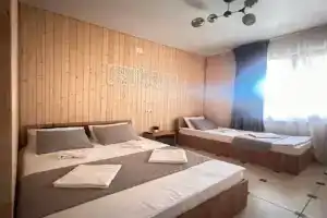 Уютный гостевой дом с бассейном, Леселидзе