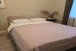номер Dlux рядом с метро окружная, Москва