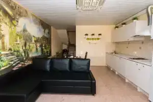 Уютный дом, Ольгинка