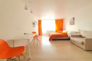 Студия живи ярко