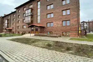 Уютная квартира, Пионерский