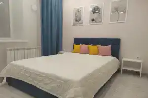 Студия с видом на закат, Чита