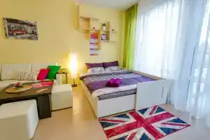 Студия, Санкт-Петербург