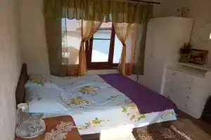 Домик у подножья заповедника КараДаг, Коктебель