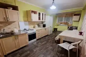 Уютная 4х комнатная квартира в центре