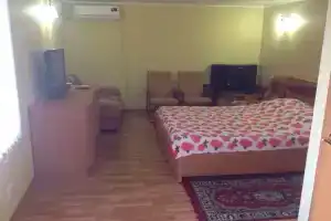 Часть дома с отдельным входом, Ейск