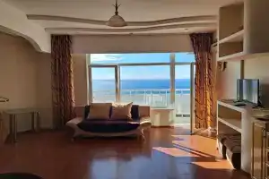 Солнце и Море, Алушта