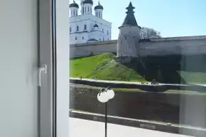 Квартира с видом на Кремль, Псков