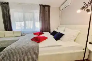 Апартаменты «У площади Победы на Галицкого, Колибри#19 в Центре»