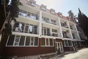 Гостиница «Citrus Life Plus», Алушта