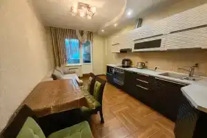 2-комнатная квартира, Омск