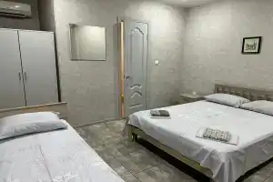 Трёхместный номер стандарт, Геленджик