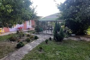 Дом у моря у Оли, Лермонтово