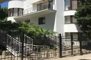 Гостевой дом «Таврида», Утес