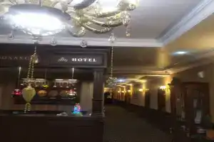 Отель «MonarcH», Губкинский