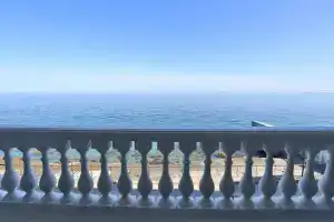 Гостиница «Парус», Алупка