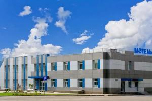 Мотель «Кросс», Дзержинск