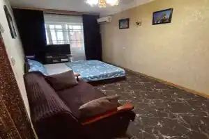 Бюджетная квартира по Центральному Проспект курортного города Нальчик., Нальчик