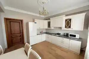 Квартира у моря, Дербент