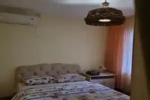 Семейный номер на первом этаже, Рыбачье