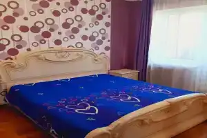 Уютная квартира в центре города с видом на море