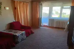 Уютная квартира с видом на парк, Яровое