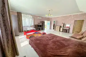 Частный дом «Дарвина 56», Адлер