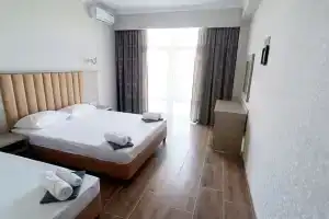 Отель «Санторини», Феодосия