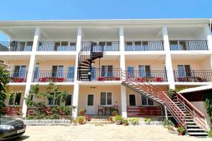 Гостевой дом «У Эмира», Судак