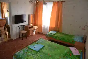 Гостевой дом «Экзотик», Береговое